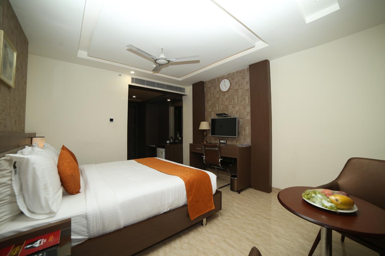 Hotel Indraprasttha Vijayawāda Exterior foto